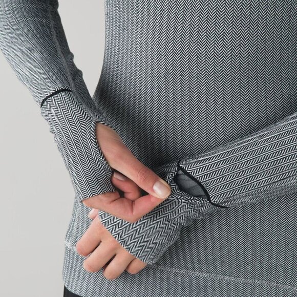 Lululemon Think Fast Long Sleeve Size 8 - Picture 3 of 10